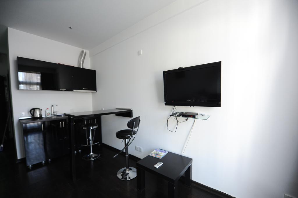 Black-White Rooms Batumi Ngoại thất bức ảnh