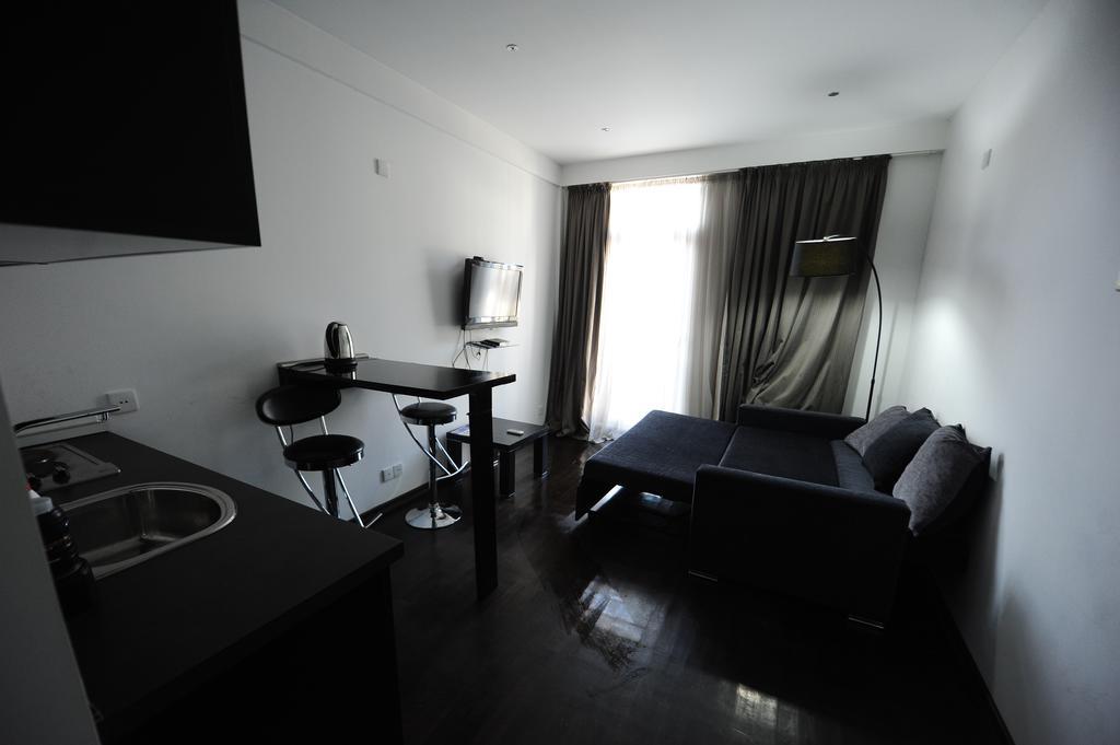 Black-White Rooms Batumi Ngoại thất bức ảnh